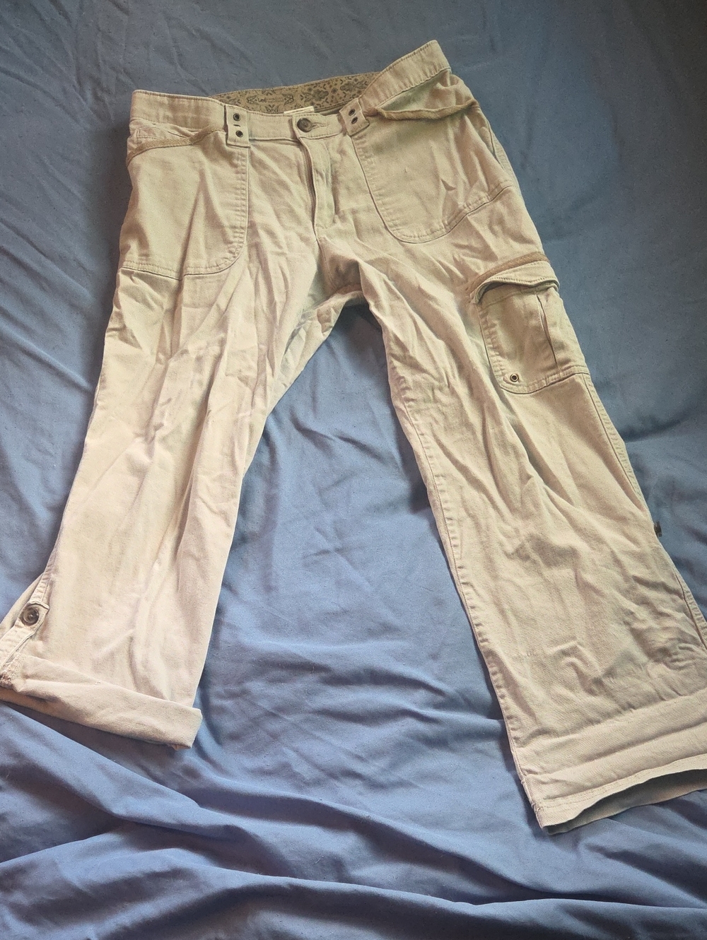 Lee Women's Beige Cargo Capris